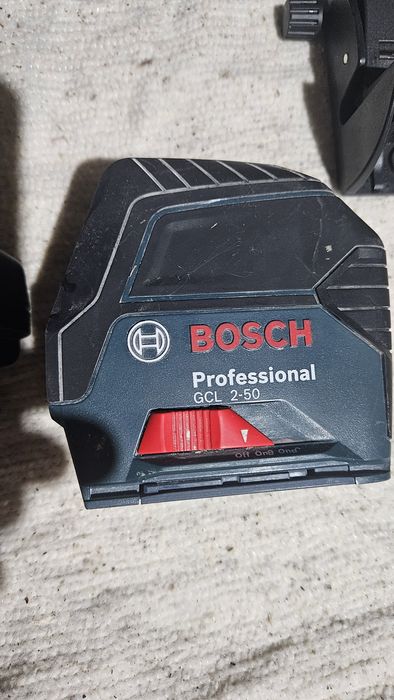 ЛАЗЕРНЫЙ УРОВЕНЬ Bosch с Приемником