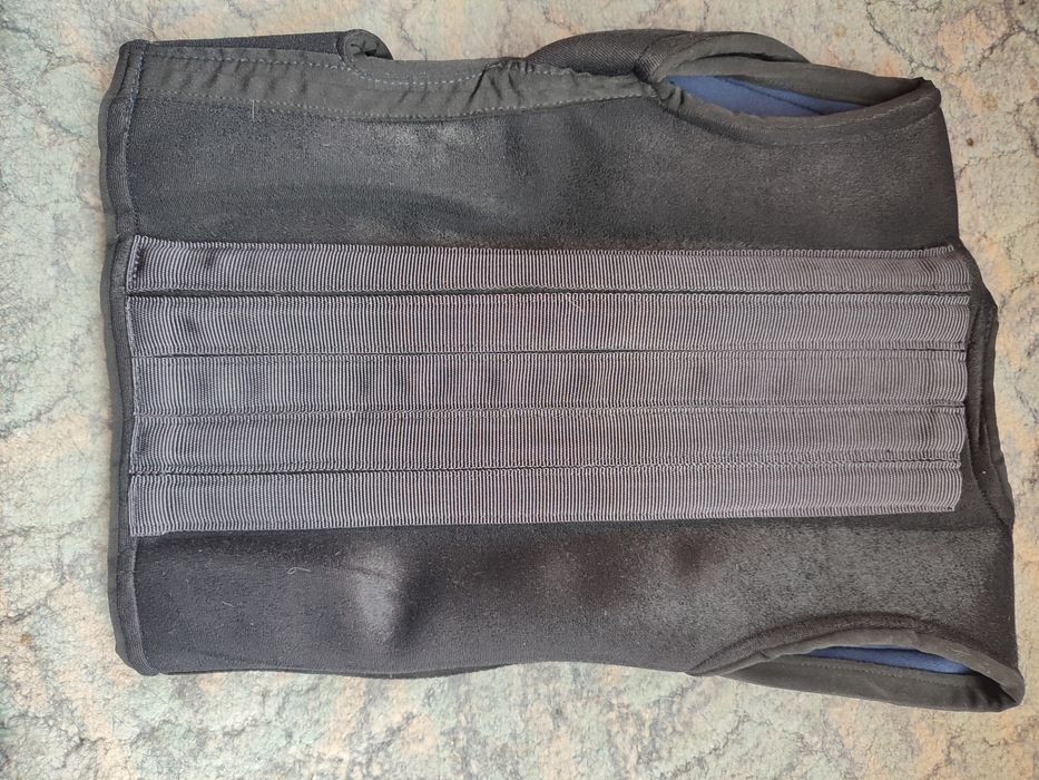 Корсет  новый черный