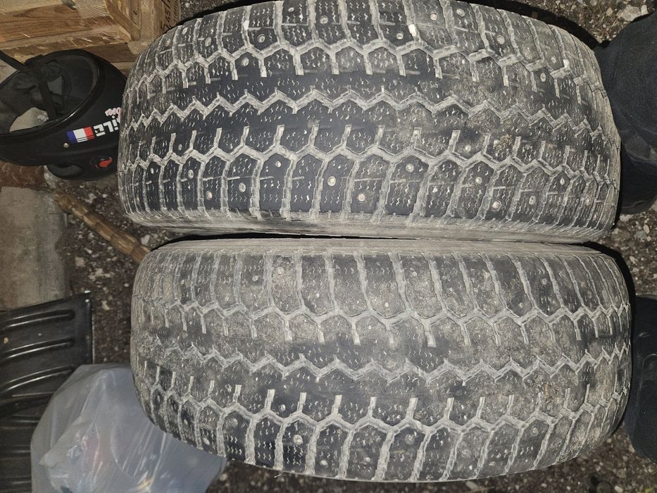 Продам шины бу 215/65 R16
