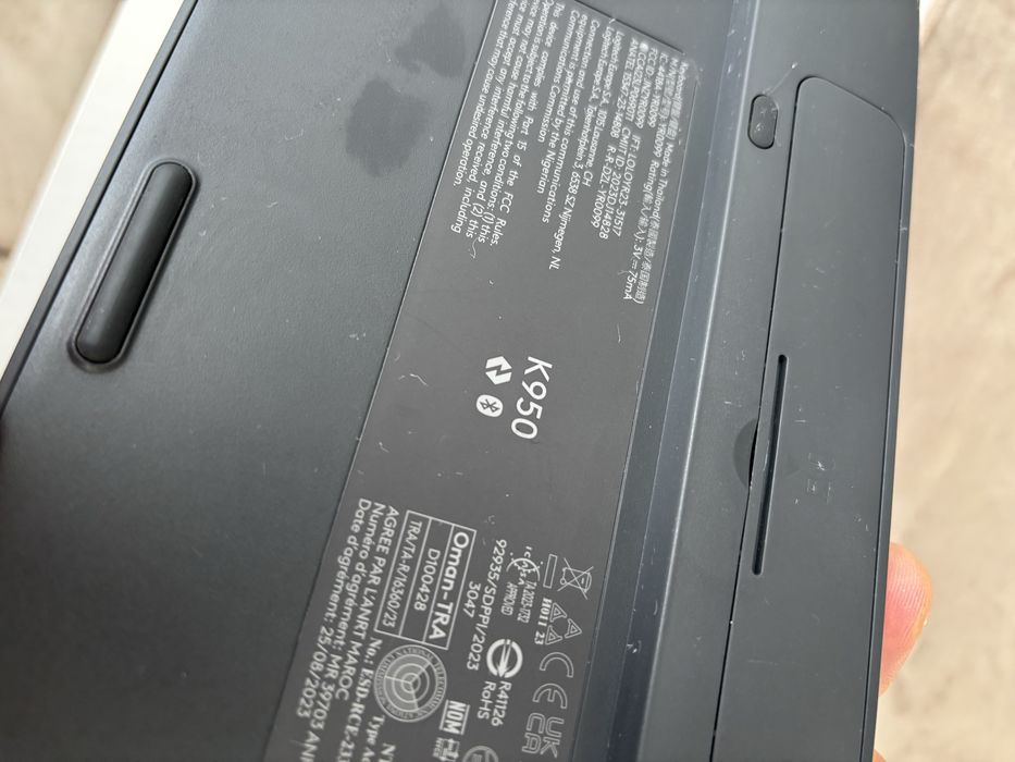 Vand Tastatura Logitech K950