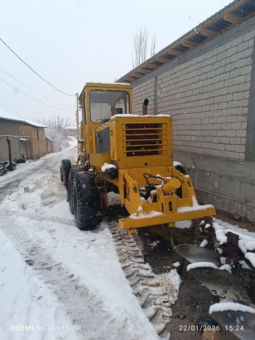 Авто Грейдер дз143