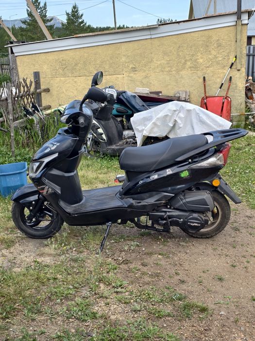 Продам скутер м8