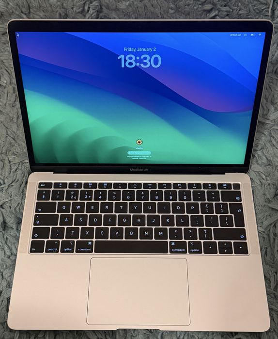 Apple MacBook Air Retina, 13-inch, 2018, i5, 8GB ram, 256Gb ssd