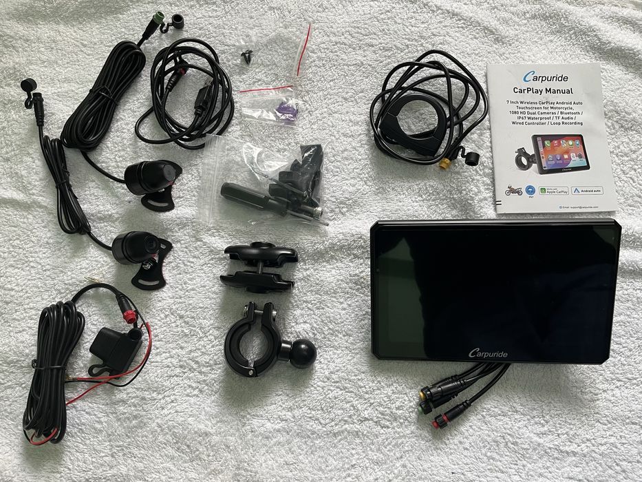 Carpuride W712D navigatie Moto-Auto CarPlay IOS/Android camere NOU