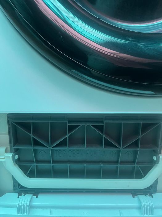 Uscator de rufe  whrlpool cu pompa de caldura clasa energetica A ++