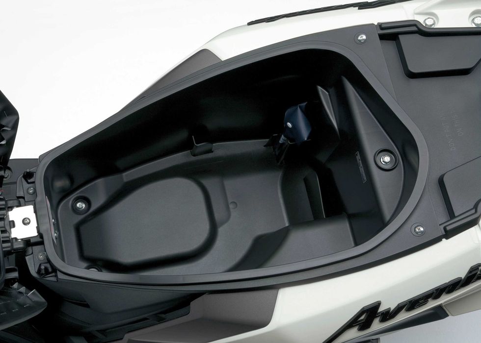 SUZUKI Avenis 125 2026