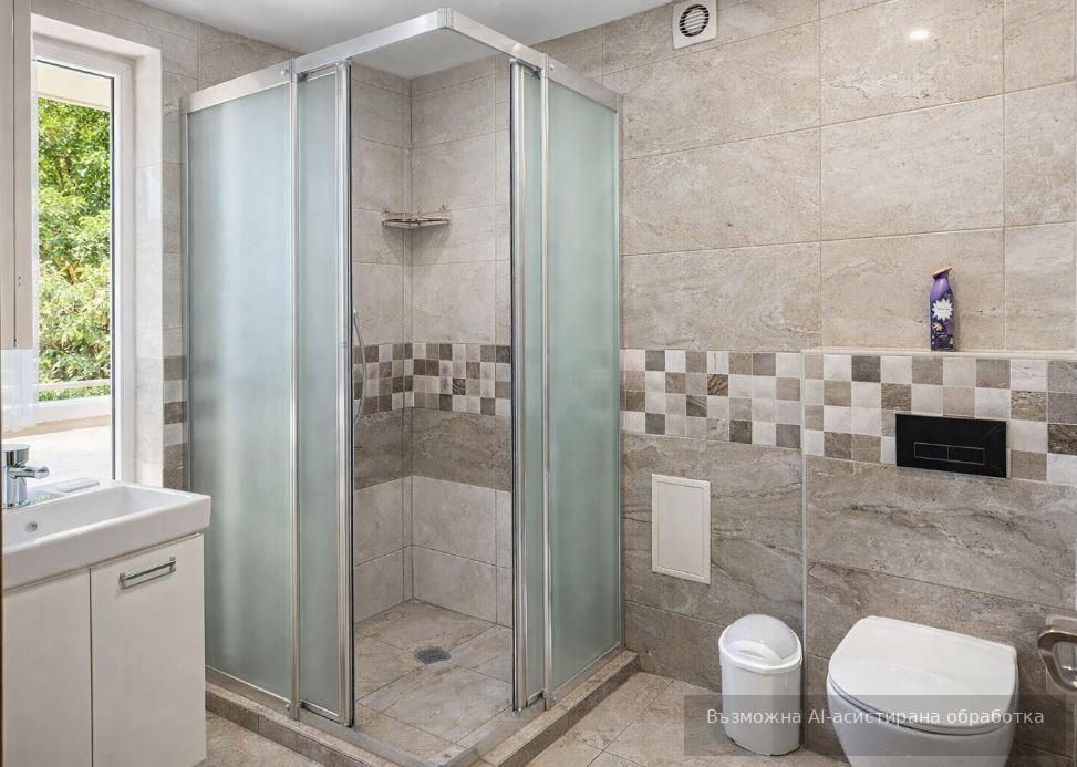 Дава се под наем Двустаен апартамент в Варна, Левски - 72 кв.м за 548.25 € - Снимка #2