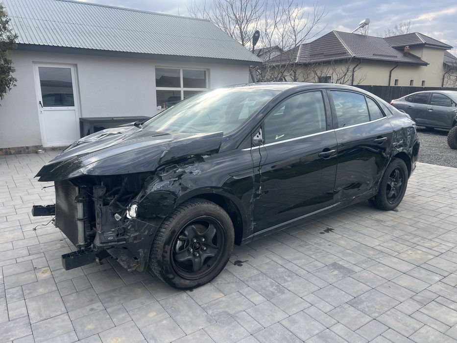 Renault megane 4 1.3 tce 2022  avariat