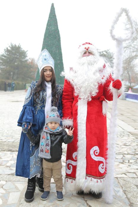 Срочно продаётся костюм Деда мороза-Снегурочки