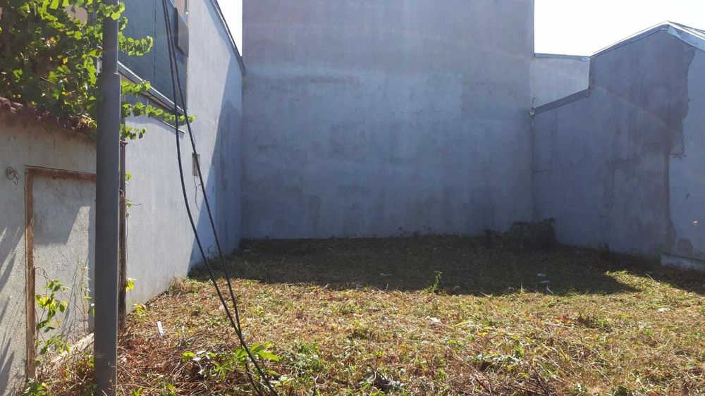 PROPRIETAR vand teren 255 MP Cartier 23 August/Catelu Sect 3 Cicoarei