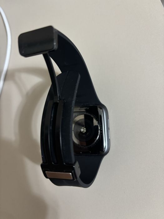 Продам apple watch se