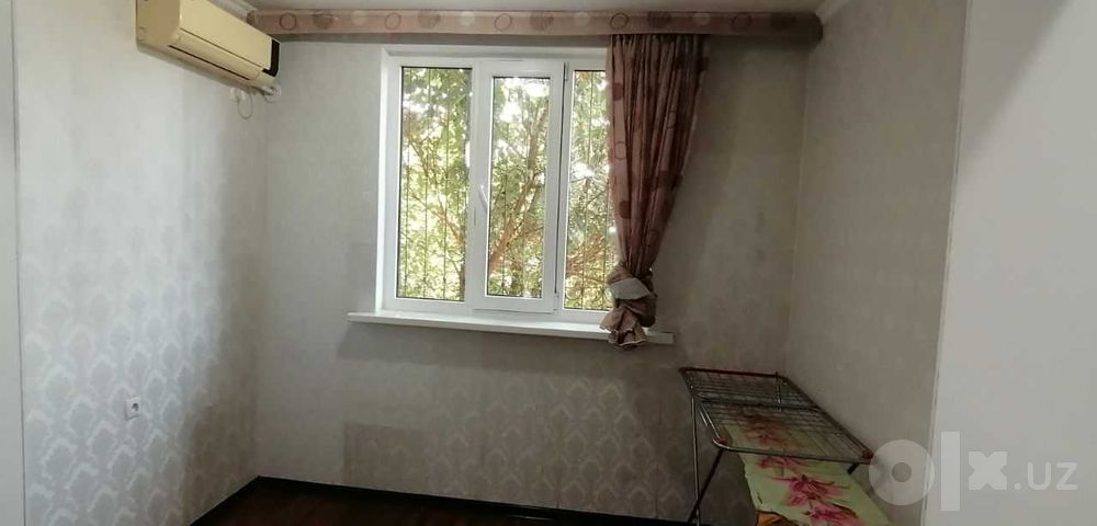 Продаётся своя 2/4/4 квартира на Ц6, 77 серия, чистая, с меб. и тех.