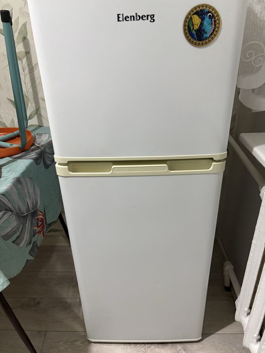 Продам холодильник