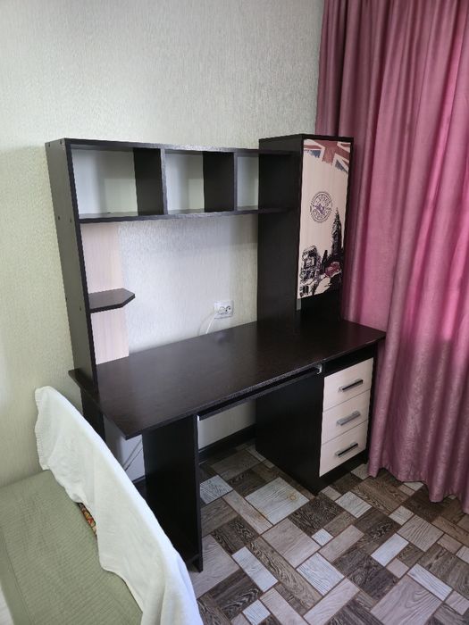 Стол письменный и компьютерный