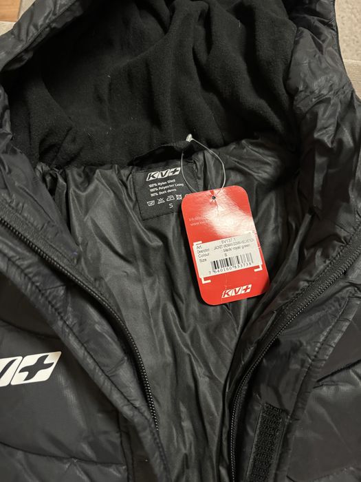 Продам зимние куртки