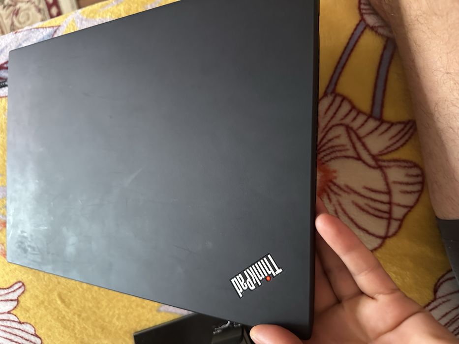 Vând Lenovo Thinkpad T14 Gen 2 Cu Sim 4G