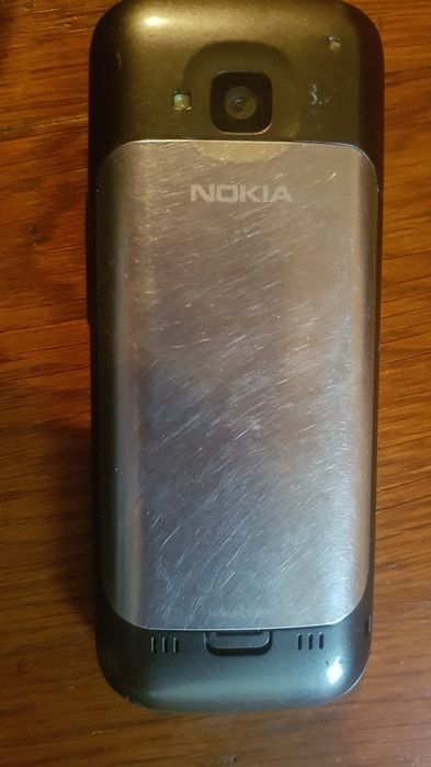 Cu butoane ,Nokia C5.00