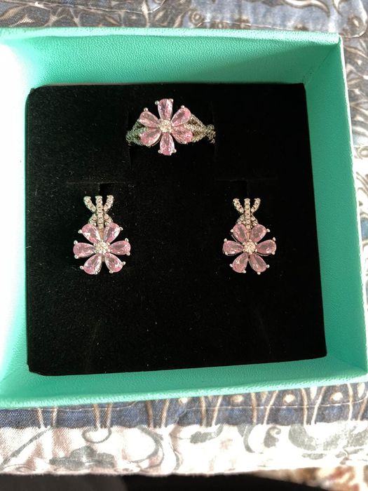 Продам украшения серебро