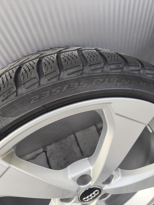 Set aliaj OEM audi A3 S3 R19 anv iarna Pirelli 235 35 19 5,5mm