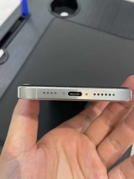 Srochna! Iphone 16 pro max 256gb esim
