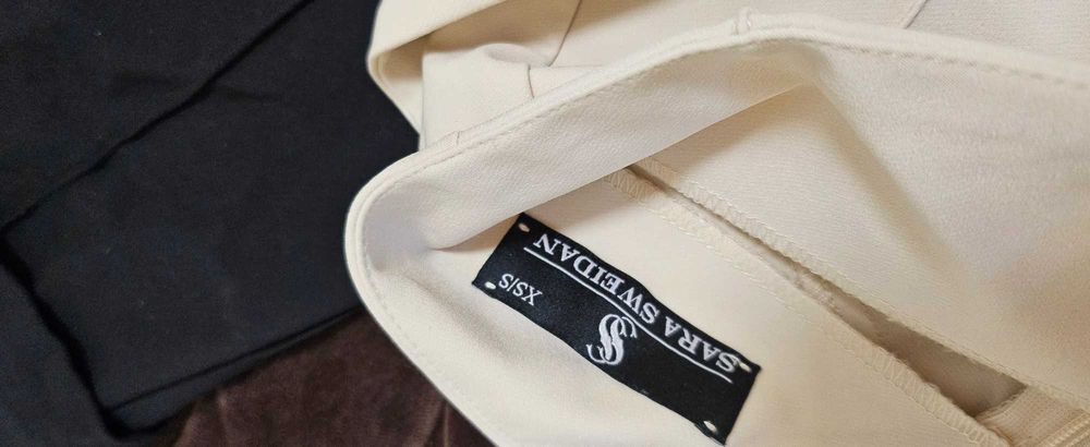 Само черния Sara Sweidan, панталон, XS размери