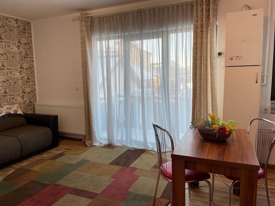 Inchiriez apartament doua camere