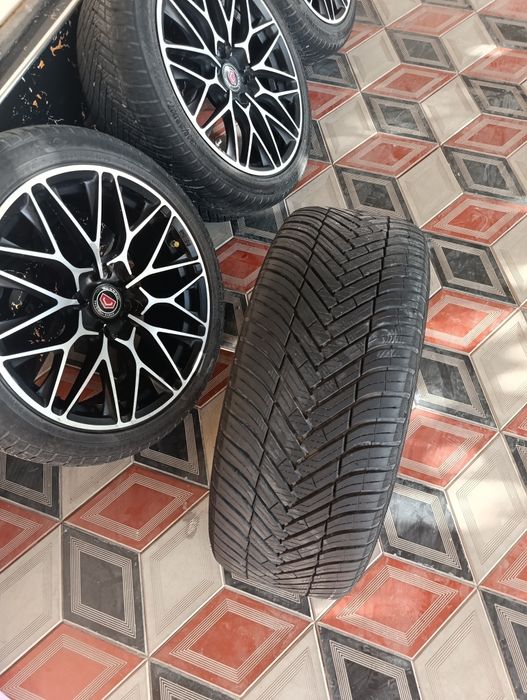 Vossen R17 Saka diska