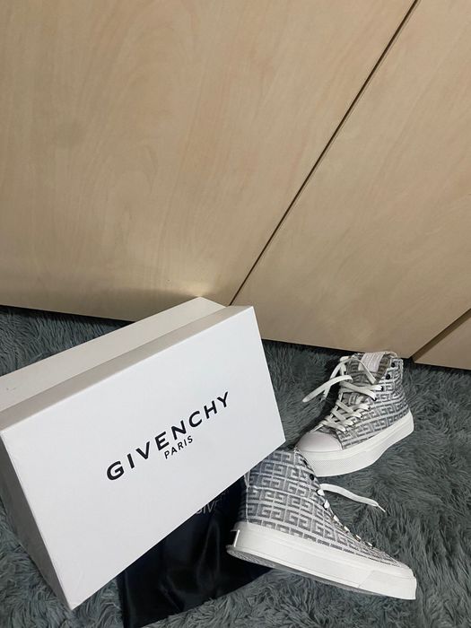 Adidasi Givenchy