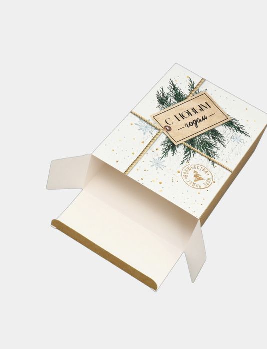 Новогодняя подарочная коробка