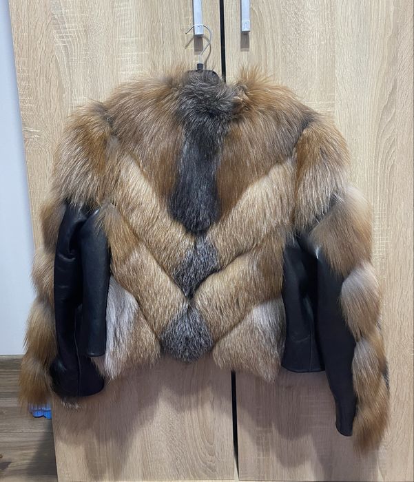 Haină de lux scurtă din Blană Naturală (Vulpe) și Piele Naturală – Mărimea 2XL (Stare Impecabilă)