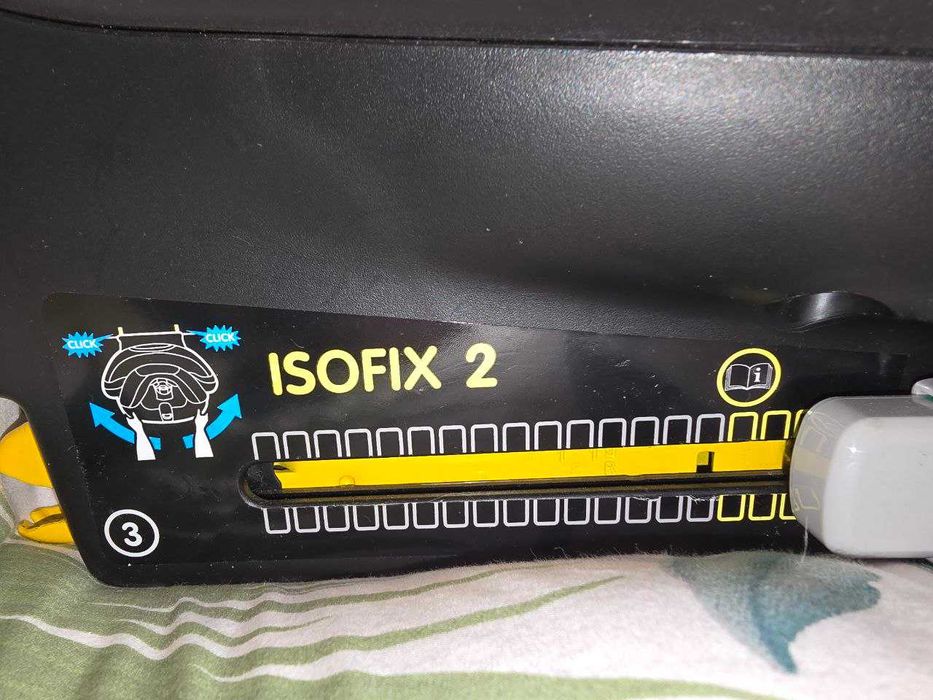 Maxi-Cosi ISOFIX 3 столче за кола 0–4 години (като ново) автокресло