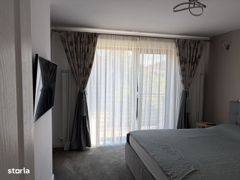 Casă de vânzare, complet mobilată și utilată.