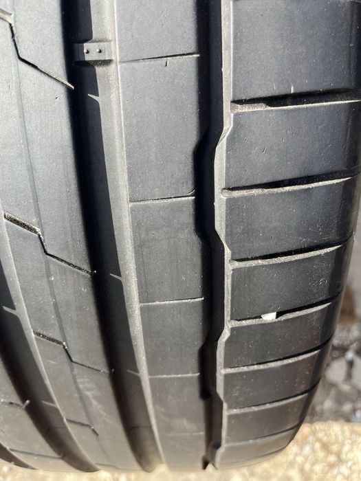 2 бр. летни гуми 255/45/19 Hankook MOE RSC DOT 0522 5,5 mm