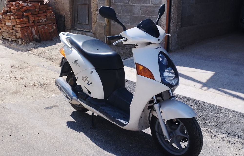 Скутер Honda NESS