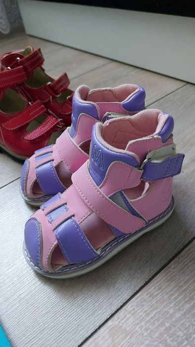 Продам ортопедическме сандали