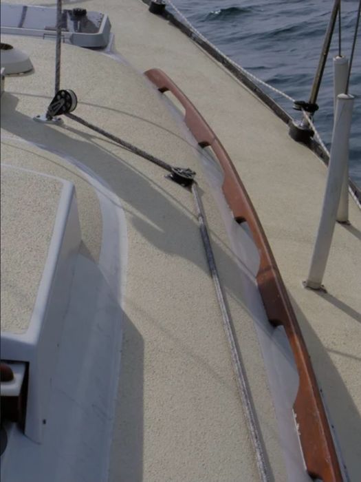 Vopsea anti alunecare punte ambarcatiune KiwiGrip