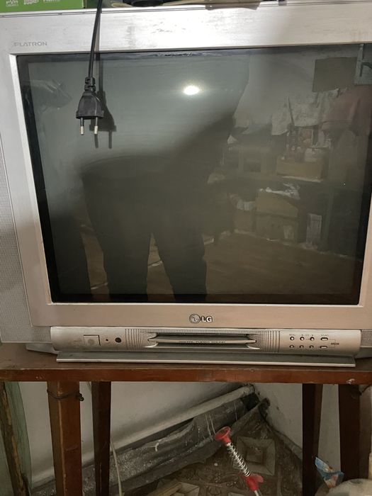 2 Теливизора lg