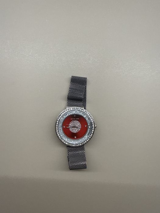 Часы Michael Kors