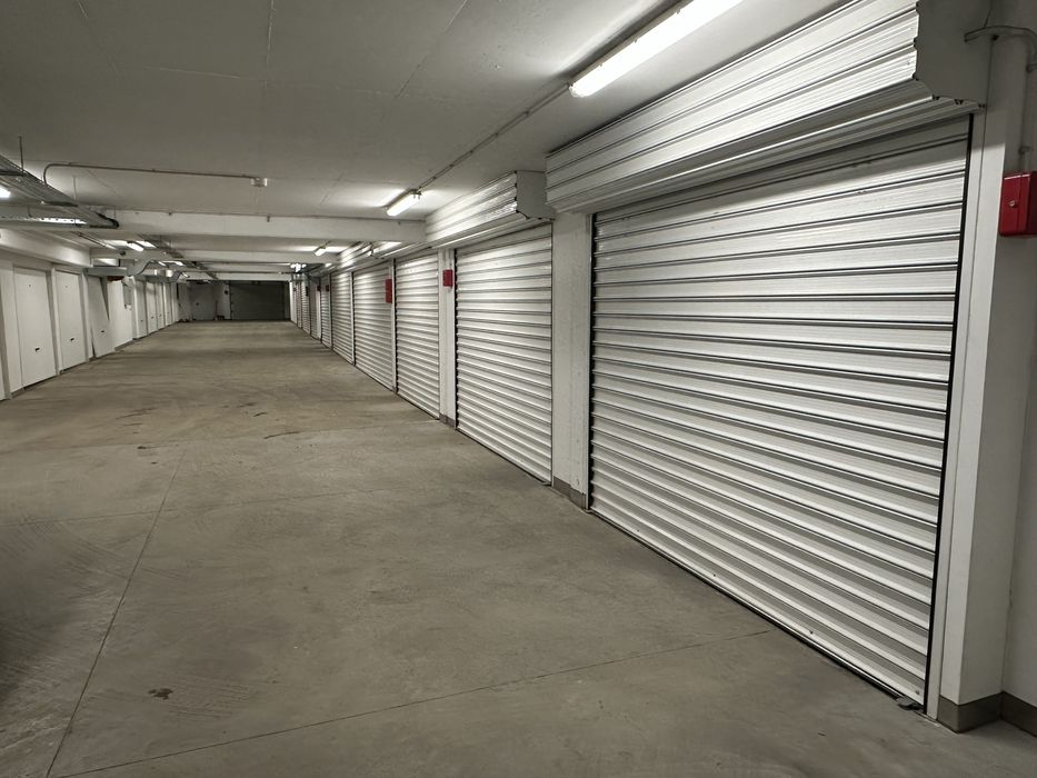 Дава се под наем Гараж / Паркомясто в Плевен, Идеален център - 23 кв.м за 169.32 € - Снимка #4