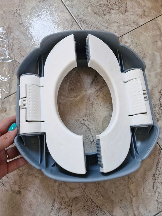 Портативно детско гърне + 20 бр. пликове