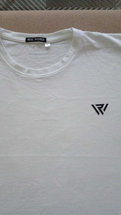 Мъжки нови тениски, суитчър