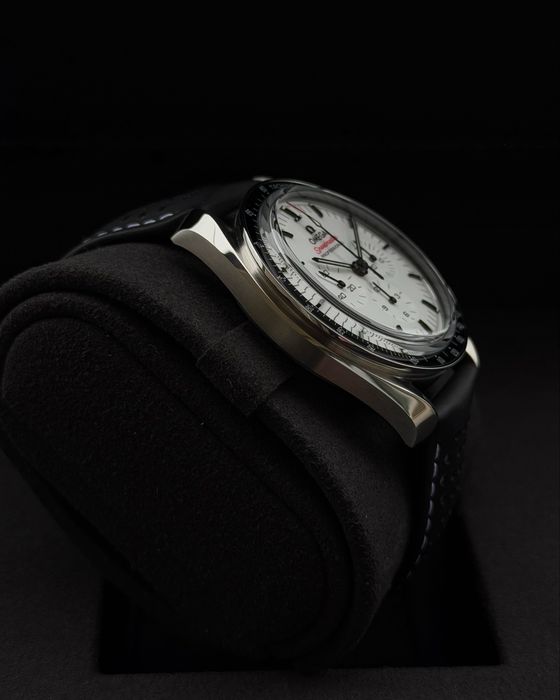 Omega Speedmaster Moonwatch Professional