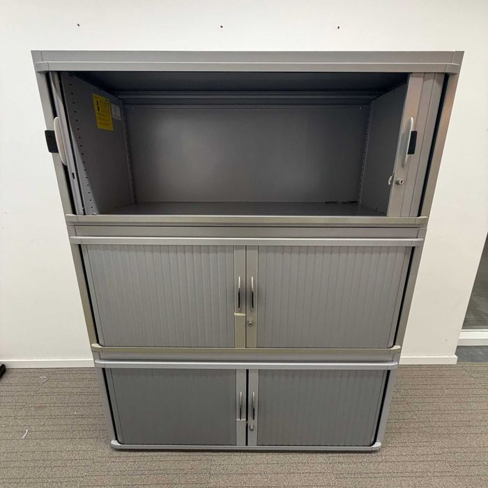 Dulap metalic cu uși glisante, gri