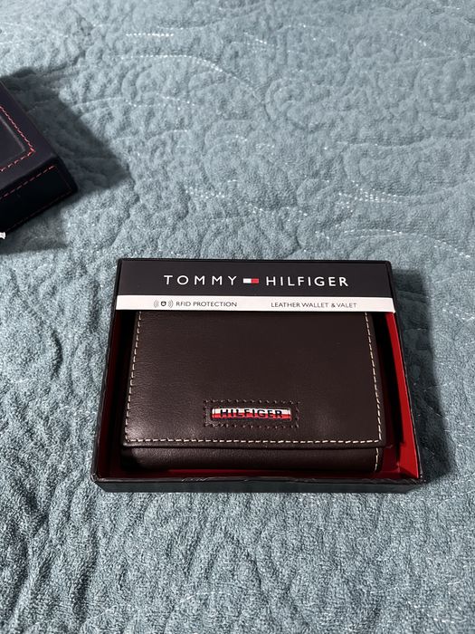 Кошелек TommyHilfiger