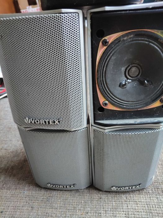 4 Satelititi Vortex 5W/8 Ohm + 1 miniboxa