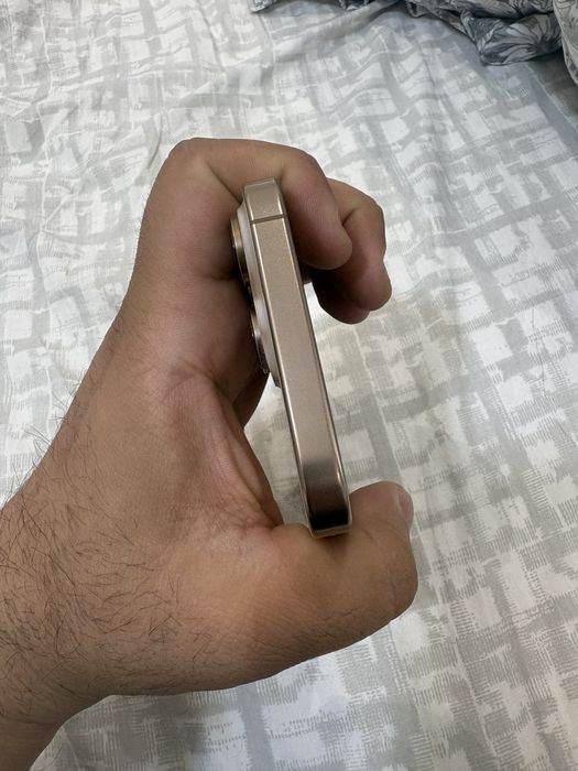 Iphone 16pro max desert titanium 256gb