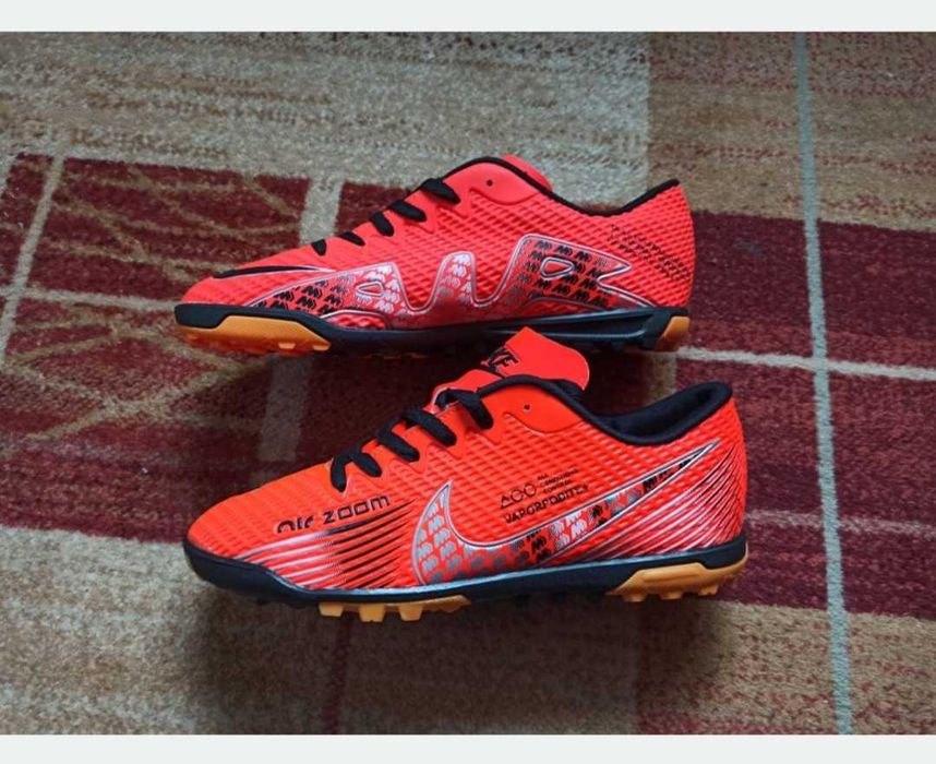 Ghete fotbal teren sintetic, 41. (NOI)