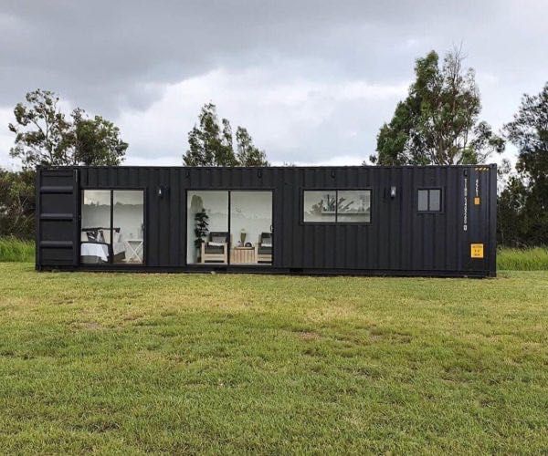 Домики из контейнера