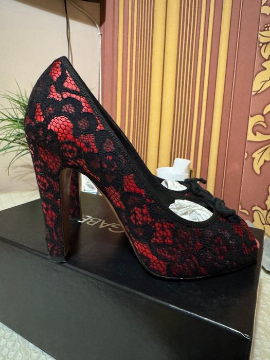 Продам туфли оригинал