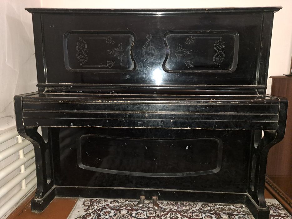 Pianino Красный Октябрь